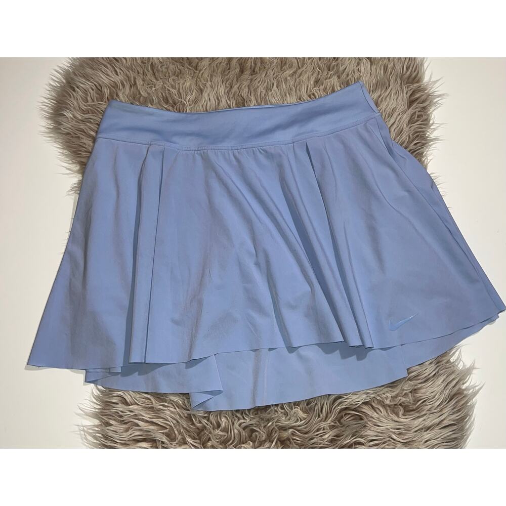 Nike women’s light blue athletic skirt with built in shorts